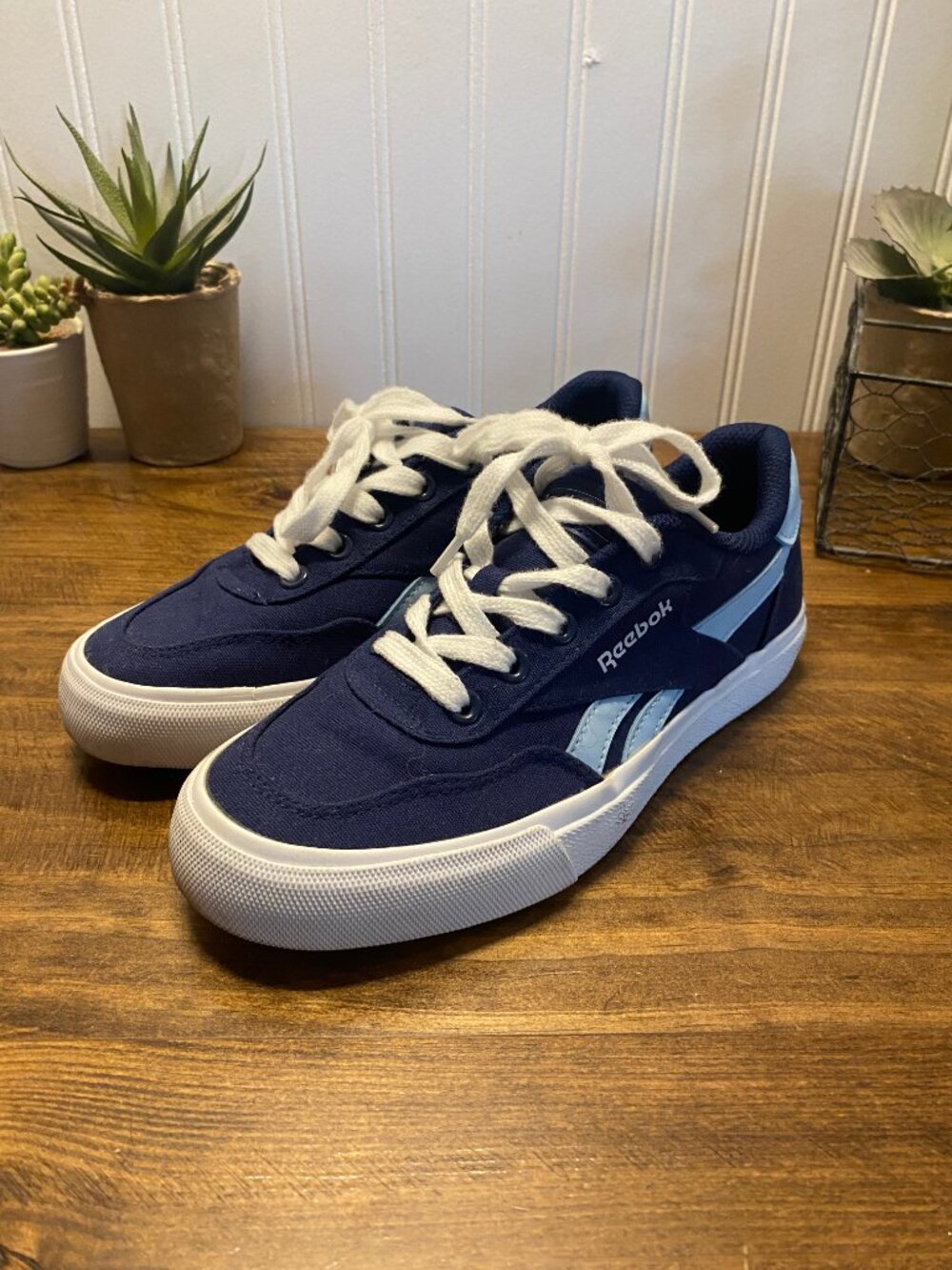 REEBOK - Navy Blue and Light Blue Canvas Low Top Sneakers - Women's Size 6